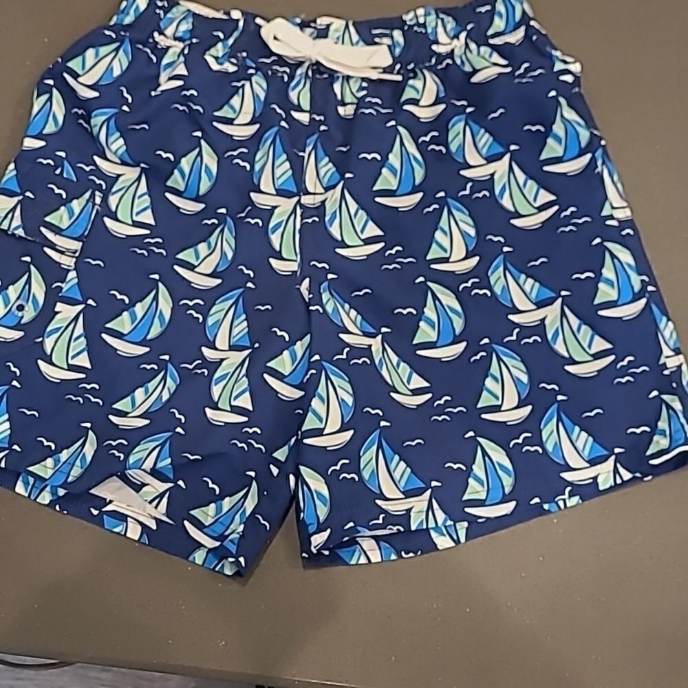 Viv&Lou sz L boys swim trunks NWT